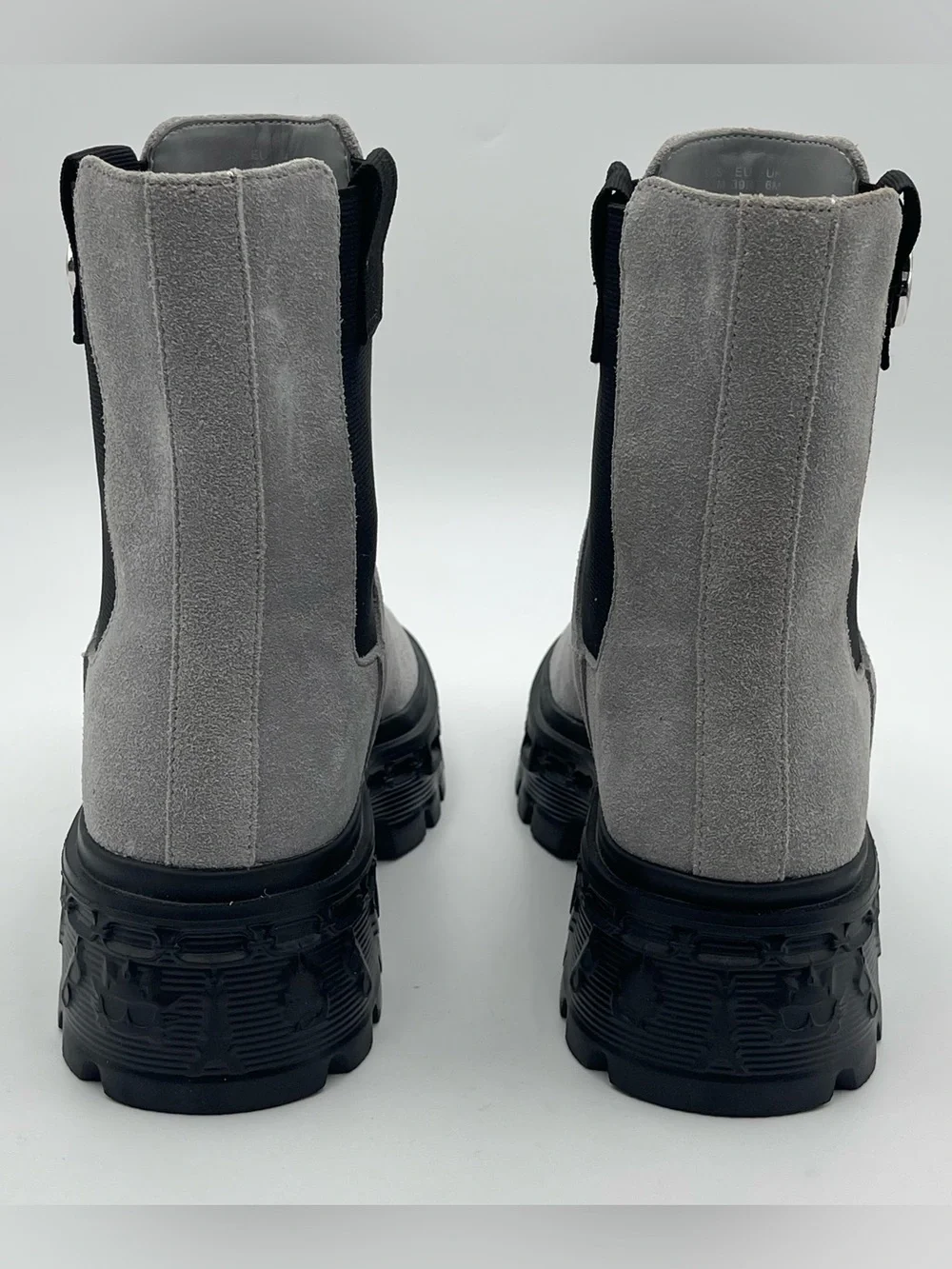 Karl Lagerfeld Paris SZ 8.5M Women Londyn Grey Suede Lug Sole Boot  MSRP $179